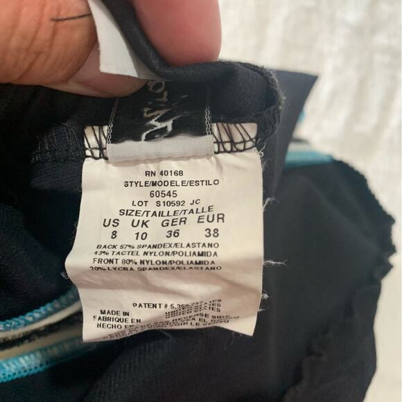 Miraclesuit size 8 medium Black white stripe One Piece Swimsuit bathing beach sl - Picture 6 of 11